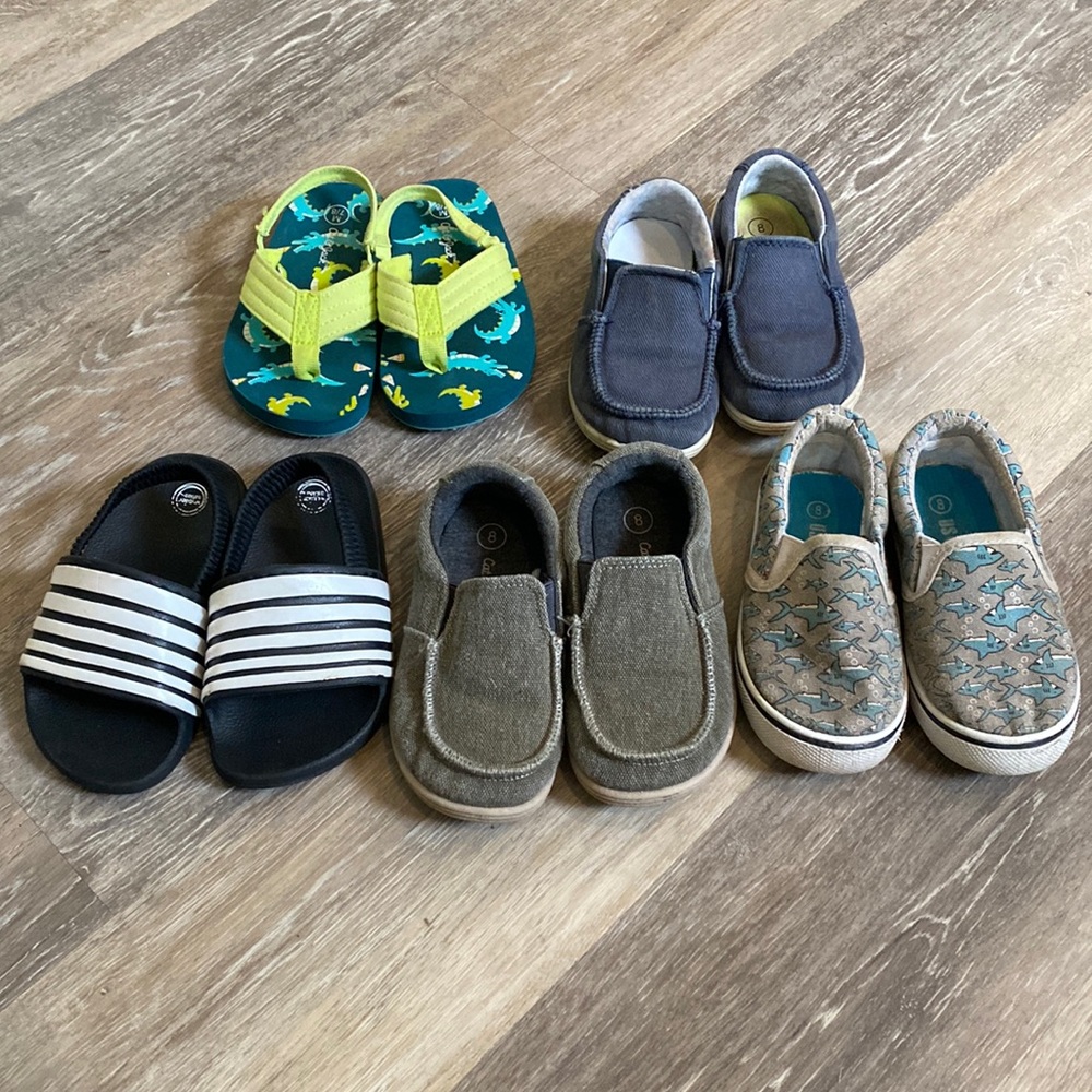 Lot of sandals/ slip on shoes. Size 8.